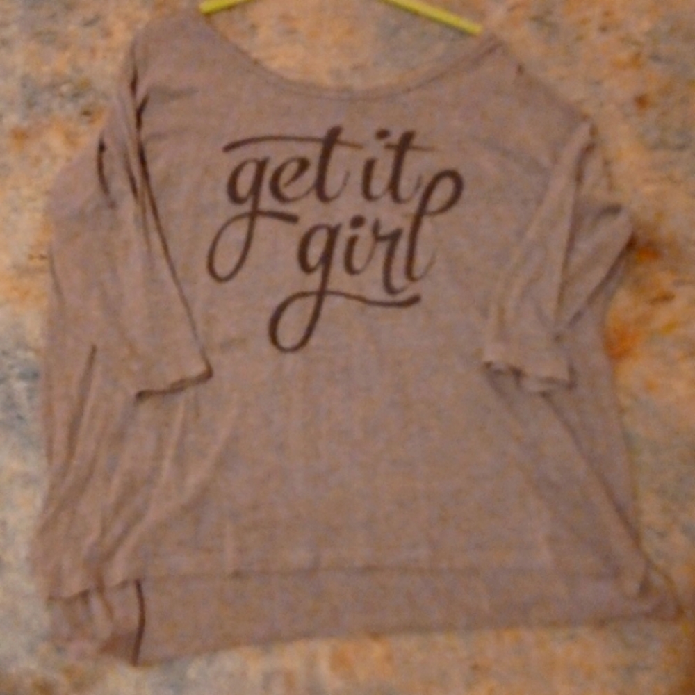 Cotton t-shirt pimattee size medium  gray